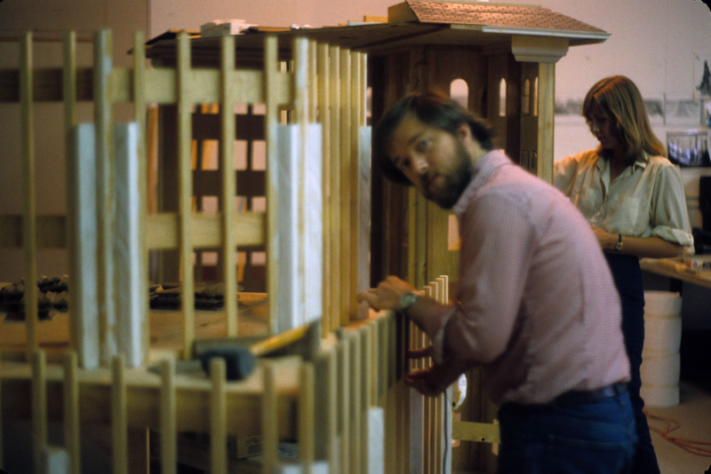 Illustration for article titled 142 Behind-The-Scenes Photos Reveal Blade Runner's Miniature WorldÂ